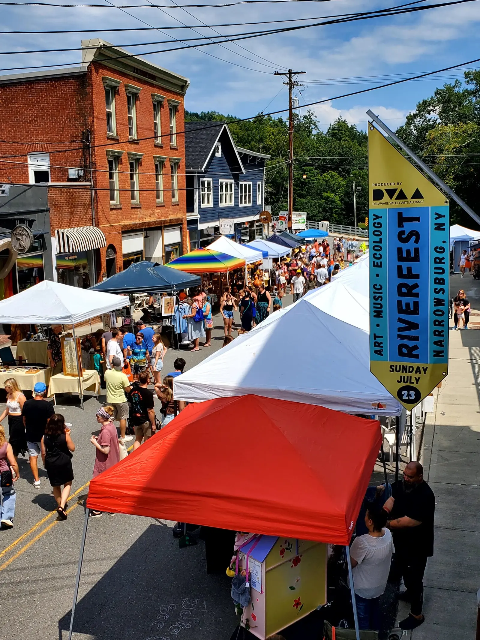 Riverfest on Main Street Narrowsburg NY — vibrant art and music festival in Sullivan County Catskills